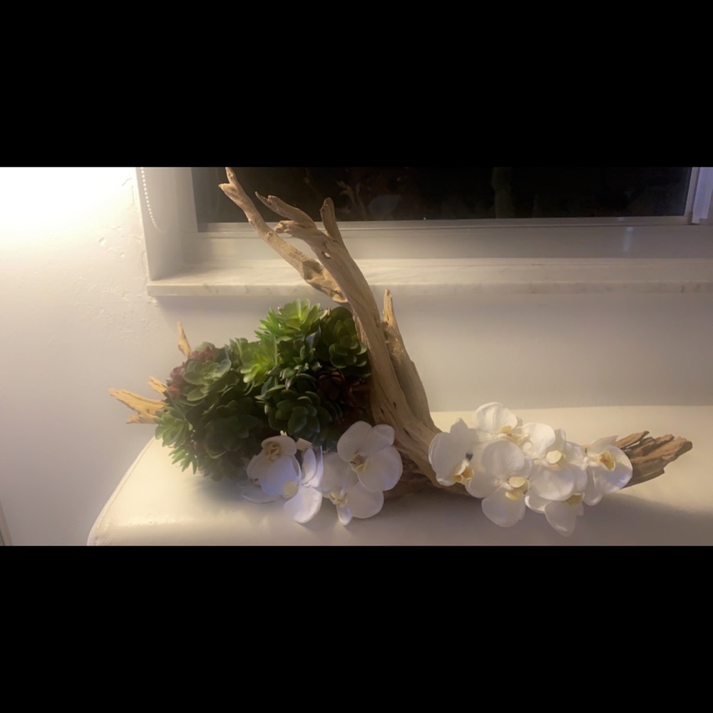 Floral arrangement hand made !